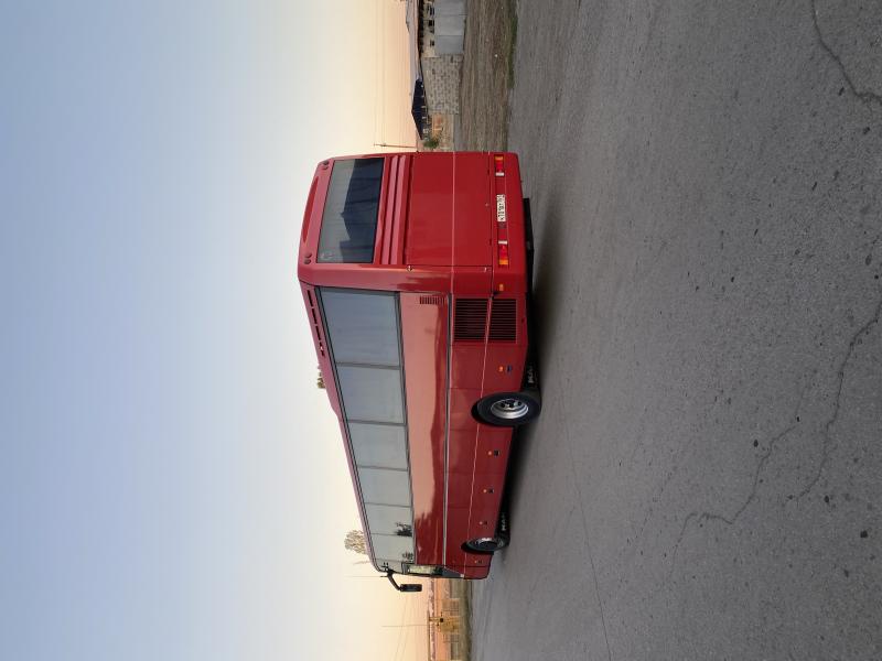 bus photo https://rest.gobus.online/static/terminal/buses/152/152_1.jpg