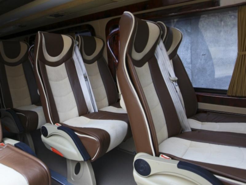 bus photo https://rest.gobus.online/static/terminal/buses/5/5_2.jpg